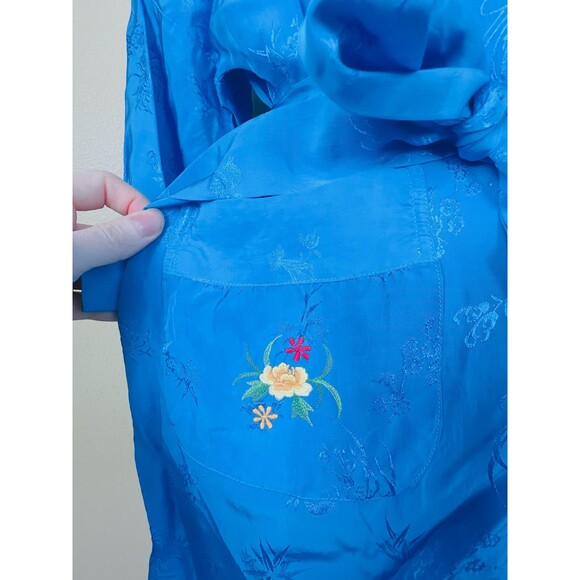 1970s Vintage Health China Rayon Mini Robe / 70s Phoenix Floral Embroidered - Picture 5 of 7